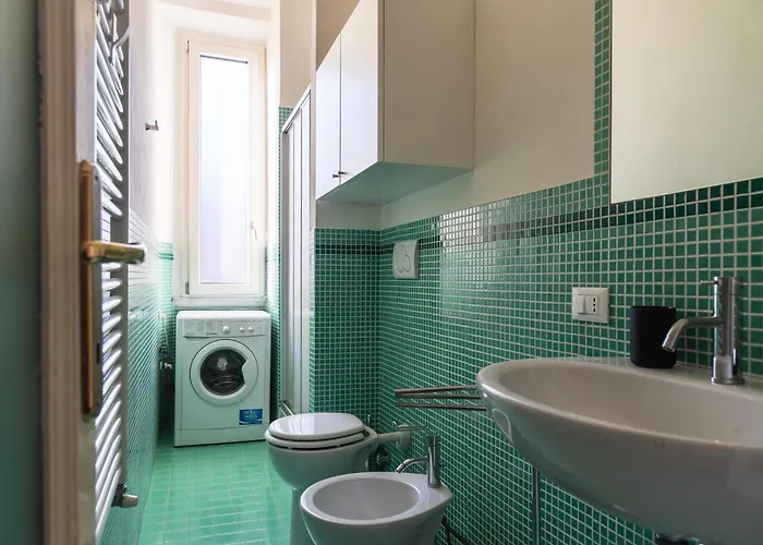 Youhosty - Perugino 6 * Milán