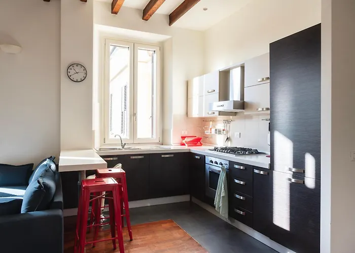 Youhosty - Perugino 6 Milán